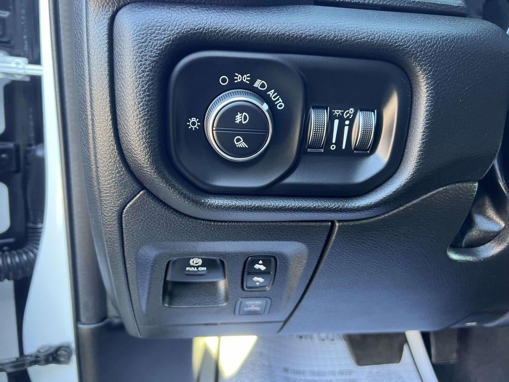 2025 RAM 1500 Big Horn Crew Cab 4x4 57' Box