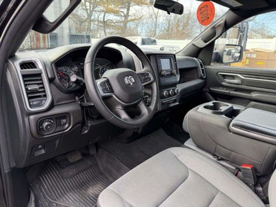 2023 RAM 1500 Big Horn Crew Cab 4x4 64' Box