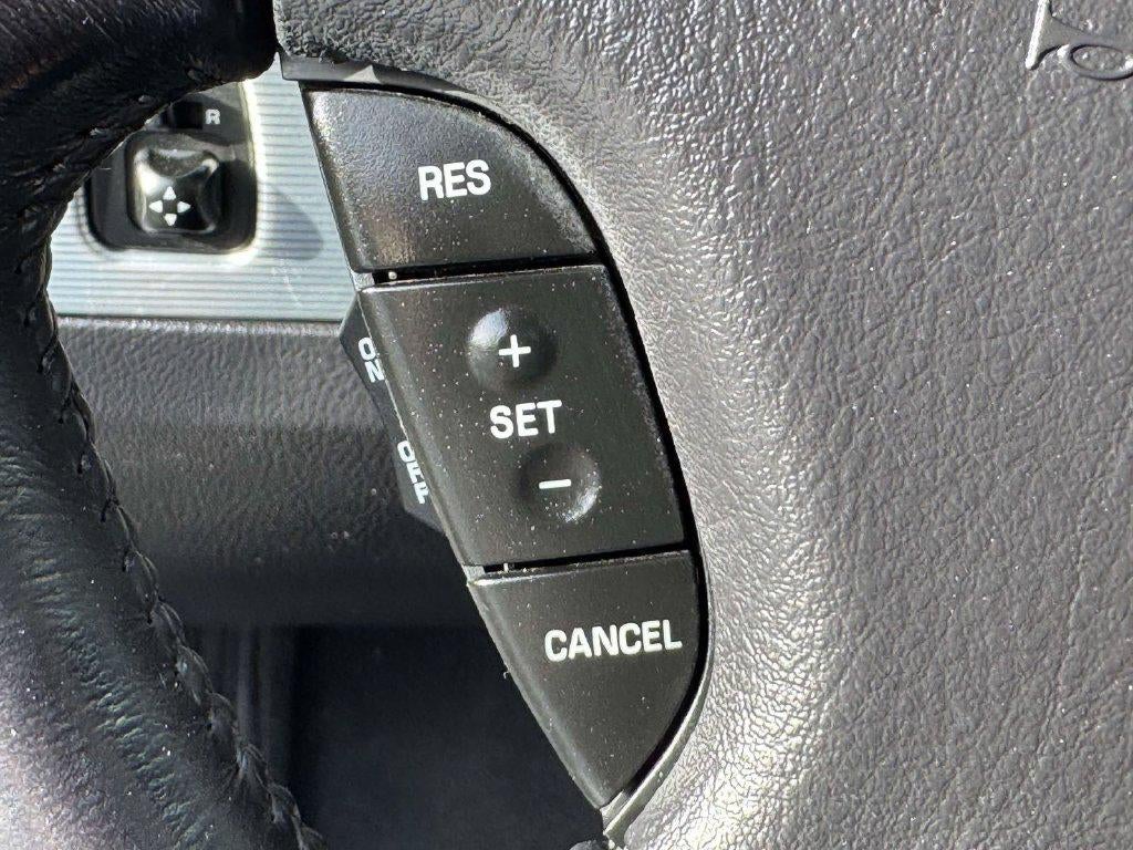 2004 Ford Thunderbird Base