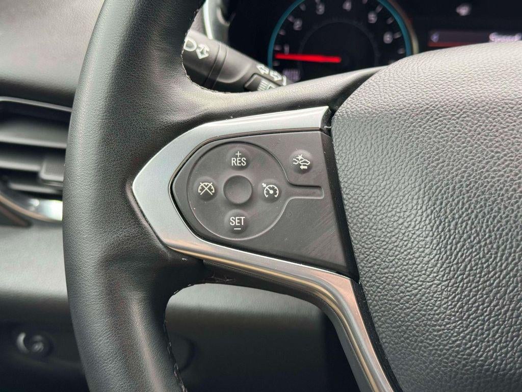 2023 Chevrolet Traverse AWD LT Cloth