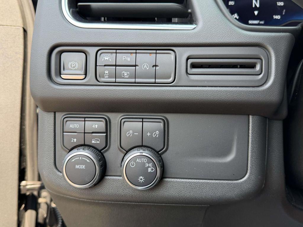 2024 Chevrolet Suburban 4WD RST