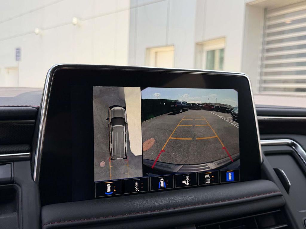 2024 Chevrolet Suburban 4WD RST