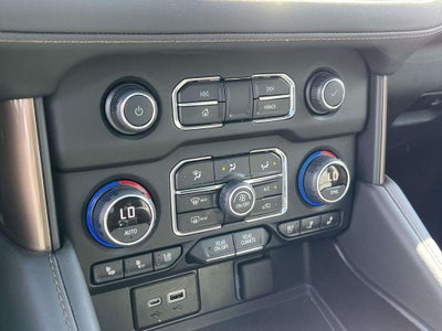 2022 Chevrolet Suburban 4WD High Country
