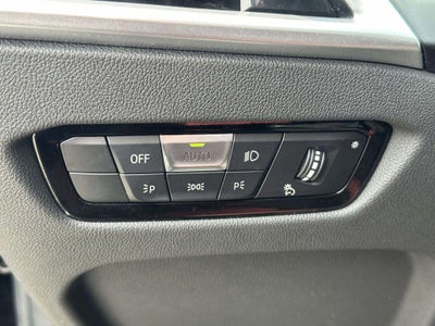 2025 BMW 330i xDrive