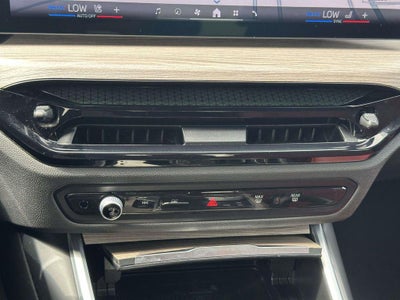 2025 BMW 330i xDrive