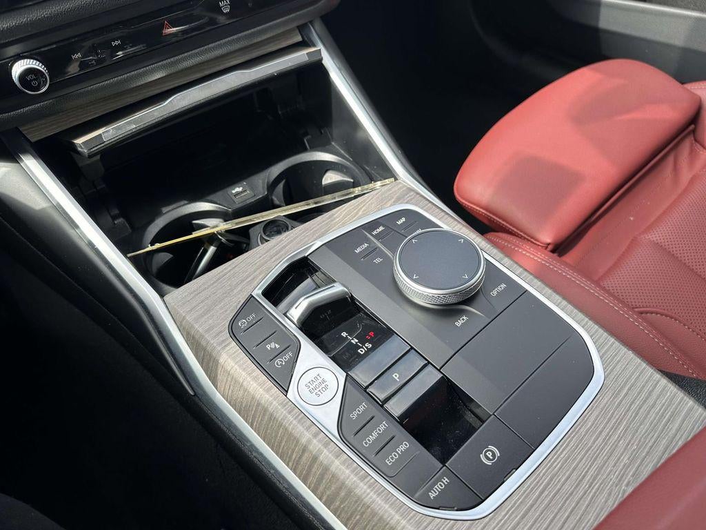 2025 BMW 330i xDrive