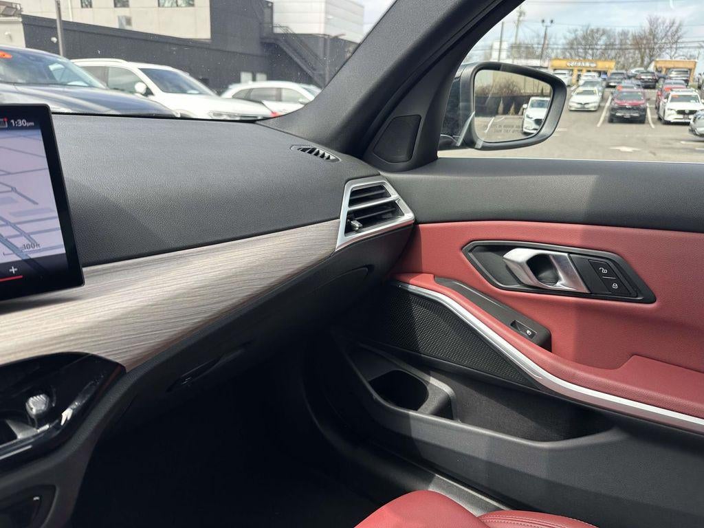 2025 BMW 330i xDrive