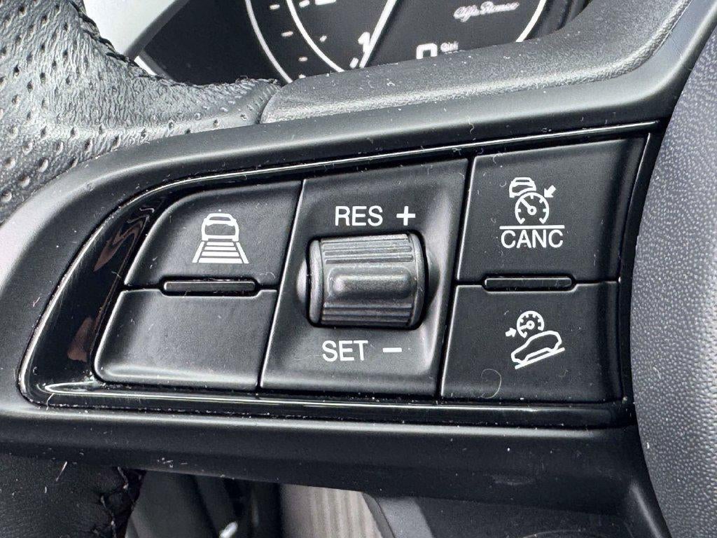 2023 Alfa Romeo Stelvio Veloce AWD