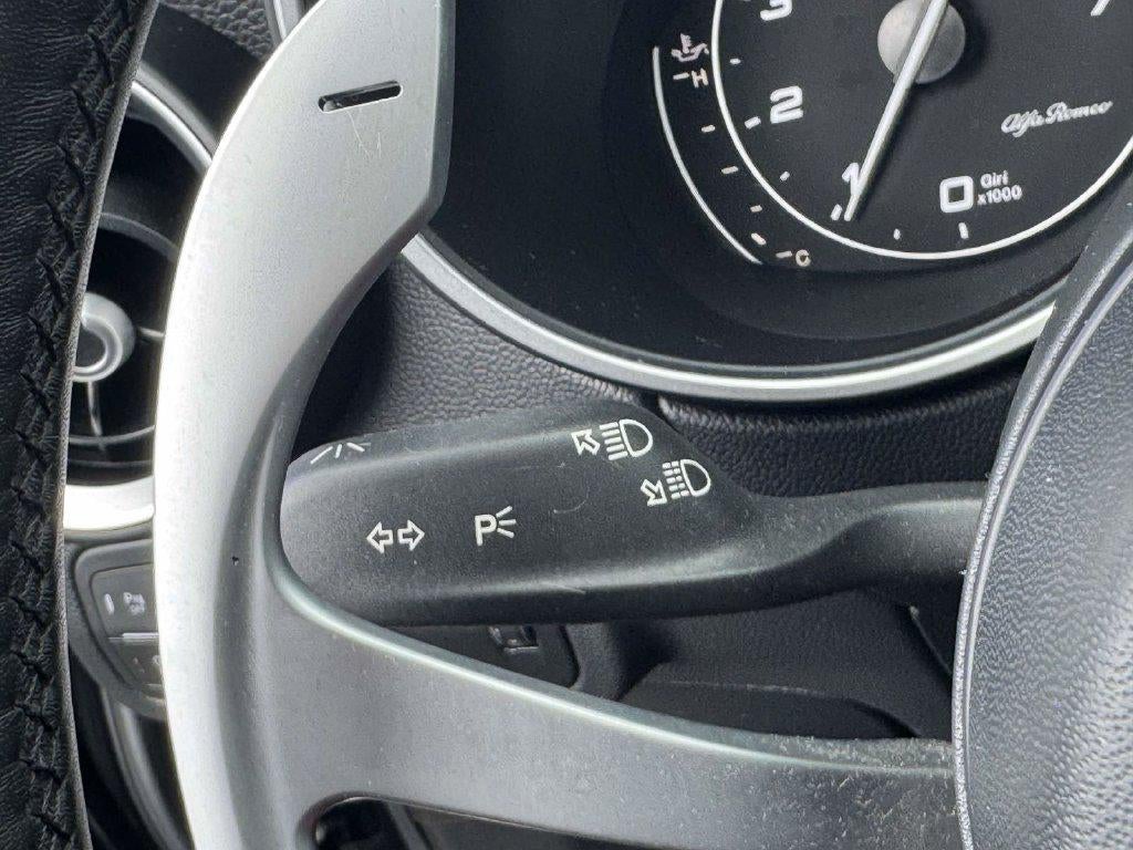 2023 Alfa Romeo Stelvio Veloce AWD