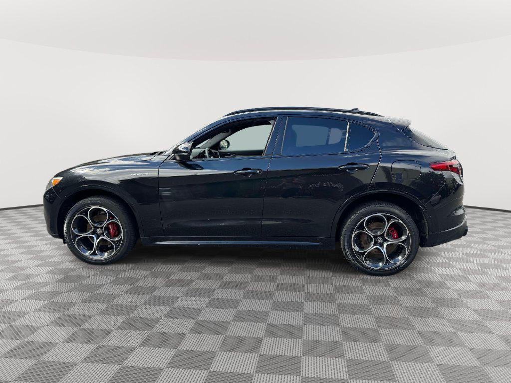 2023 Alfa Romeo Stelvio Veloce AWD